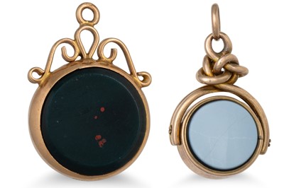 Lot 115 - TWO ANTIQUE GOLD SWIVEL SEALS, bloodstone,...