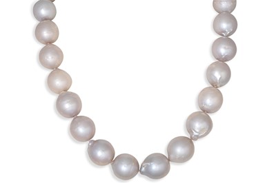 Lot 141 - A SET OF FRESH WATER LARGE PEARLS, off white...