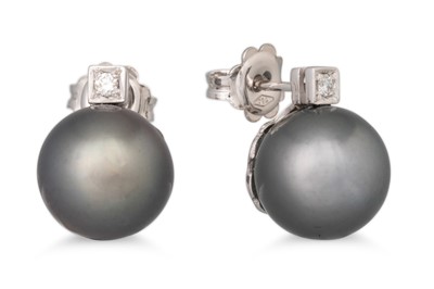 Lot 149 - A PAIR OF TAHITIAN PEARL AND DIAMOND DROP...