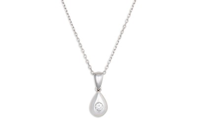Lot 213 - A DIAMOND SET PENDANT, the round diamond set...