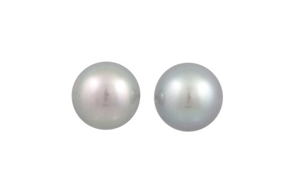 Lot 113 - A PAIR OF CULTURED PEARL EARRINGS, grey tones,...