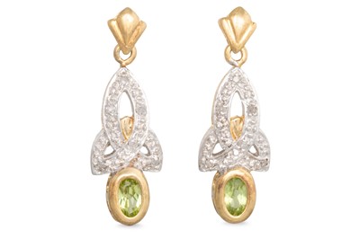 Lot 26 - A PAIR OF PERIDOT DROP EARRINGS, set with...