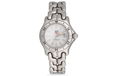 Lot 320 - A LADY'S TAG HEUER WRISTWATCH, stainless steel...