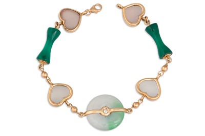 Lot 199 - A CHALCEDONY BRACELET, the mixed colour gems...