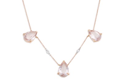 Lot 219 - A MORGANITE AND DIAMOND NECKLACE, set with...