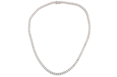 Lot 276 - A DIAMOND LINE NECKLACE, the brilliant cut...