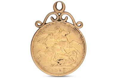 Lot 347 - A 1902 FULL SOVEREIGN GOLD ENGLISH COIN,...