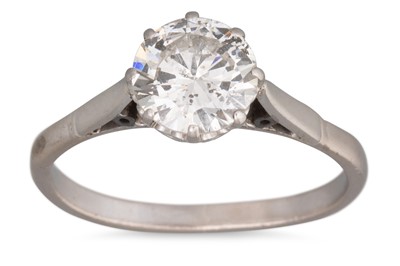Lot 227 - A DIAMOND SOLITAIRE RING, the brilliant cut...