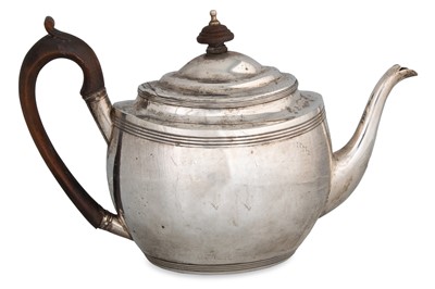 Lot 383 - A GEORGE III SILVER TEA POT, of plain ovoid...