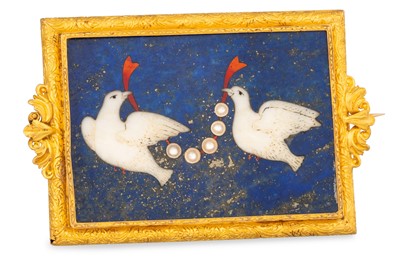 Lot 169 - AN ANTIQUE BROOCH, the inlaid lapis lazuli...
