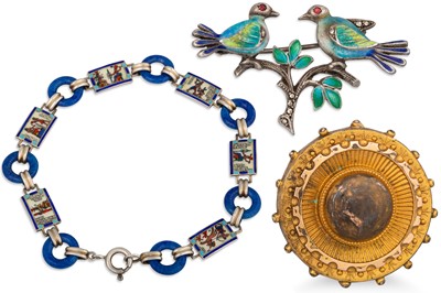 Lot 171 - A COLLECTION OF THREE VINTAGE JEWELLERY ITEMS,...