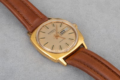 Lot 291 - A GENT'S VINTAGE 'INGERSOLL' GOLD PLATED...