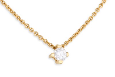Lot 127 - A DIAMOND SOLITAIRE NECKLACE, the brilliant...