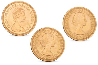 Lot 359 - THREE FULL GOLD SOVEREIGNS, QEII 1957, 1968 &...