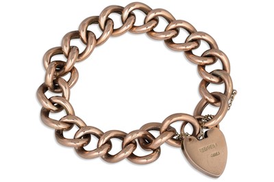 Lot 55 - A VINTAGE 9CT ROSE GOLD CURB LINK BRACELET,...