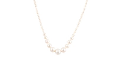 Lot 176 - A CULTURED PEARL NECKLACE, the graduated...