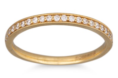 Lot 94 - A DIAMOND HALF ETERNITY RING, the round...