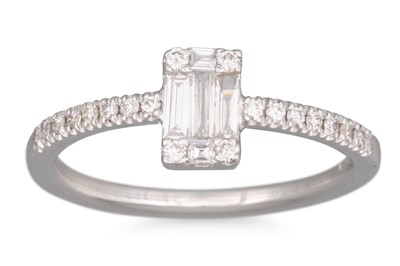 Lot 270 - A DIAMOND ILLUSION SET CLUSTER RING, to...