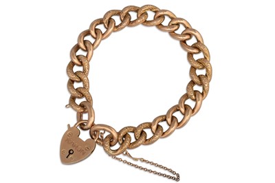 Lot 31 - AN ANTIQUE GOLD CURB LINK BRACELET, with...