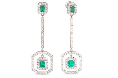Lot 191 - A PAIR OF EMERALD AND DIAMOND DROP EARRINGS,...