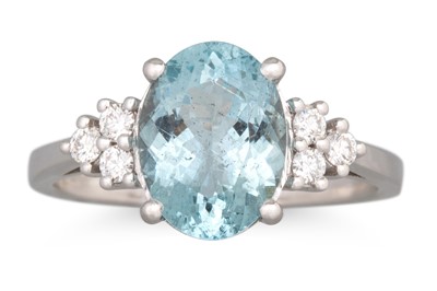Lot 103 - AN AQUAMARINE AND DIAMOND RING, the oval...