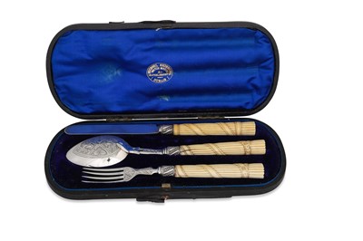 Lot 514 - A VICTORIAN CASED SILVER THREE-PIECE...