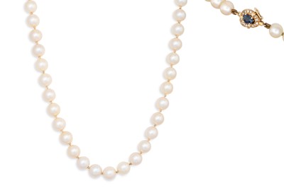 Lot 238 - A SET OF CULTURED PEARLS, with a sapphire,...