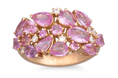 Lot 129 - A PINK SAPPHIRE AND DIAMOND CLUSTER RING,...