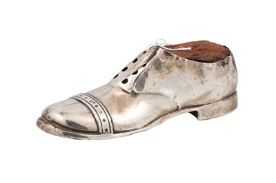 Lot 540 - A GEORGE V BAROQUE SILVER PIN CUSHION,...