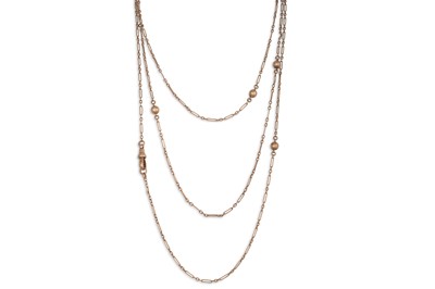 Lot 203 - AN ANTIQUE GOLD MUFF CHAIN, fancy link, 13.52...