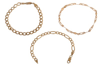 Lot 322 - THREE 9CT GOLD BRACELETS, 16.3 g.