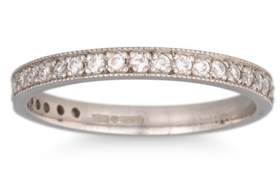 Lot 328 - A DIAMOND HALF HOOP ETERNITY RING, the round...