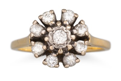 Lot 316 - A VINTAGE DIAMOND CLUSTER DRESS RING, the...