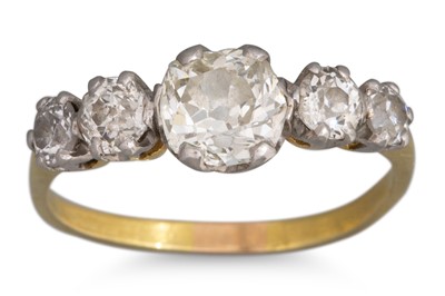Lot 98 - AN ANTIQUE DIAMOND FIVE STONE RING, the...