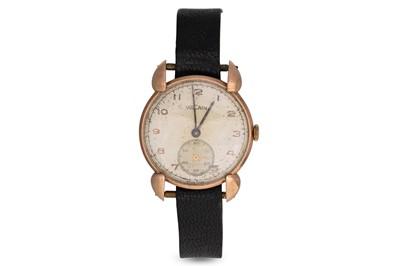 Lot 439 - A VINTAGE GENTS 9CT ROSE GOLD VULCAIN WRIST...