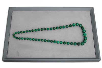 Lot 194 - A SET OF MALACHITE BEADS