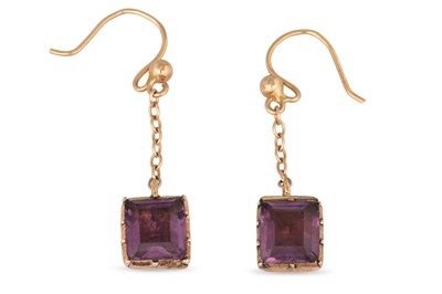 Lot 130 - A PAIR OF ANTIQUE DROP EARRINGS, set with...