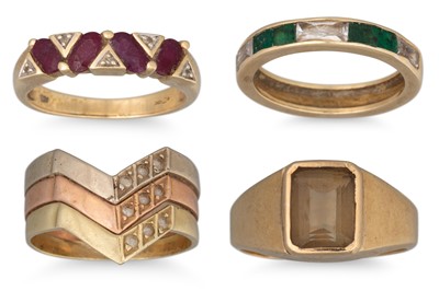 Lot 374 - FOUR 9CT YELLOW GOLD RINGS, 16.7 g.