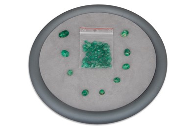 Lot 211 - A COLLECTION OF EMERALD STONES, various cuts,...