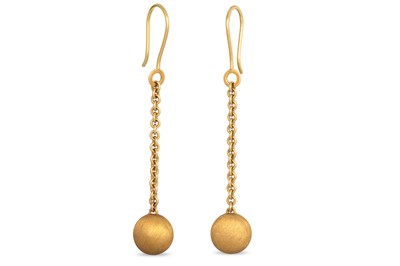 Lot 197 - A PAIR OF 18CT GOLD ITALIAN DROP EARRINGS, 5.5...