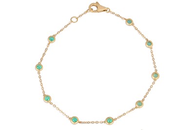 Lot 38 - A BEZEL SET EMERALD BRACELET, mounted in 18ct...