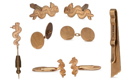 Lot 47 - A COLLECTION OF GENTLEMAN'S GOLD JEWELLERY,...