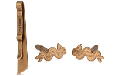 Lot 47 - A COLLECTION OF GENTLEMAN'S GOLD JEWELLERY,...