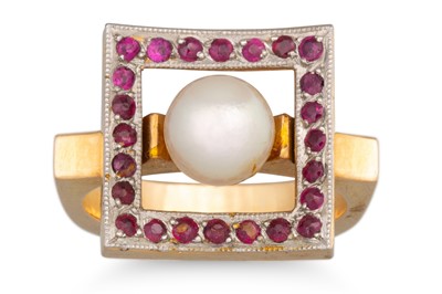 Lot 128 - A VINTAGE RUBY AND PEARL RING, shaped openwork...