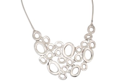 Lot 13 - AN IRISH STERLING SILVER DESIGNER NECKLACE, by...