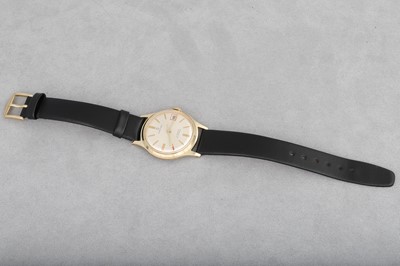 Lot 176 - A 'SERVICES' WRISTWATCH, with date and baton...