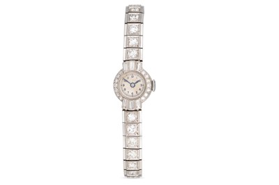 Lot 213 - AN ART DECO DIAMOND LADY'S COCKTAIL WATCH,...