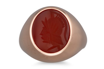 Lot 64 - A 9CT GOLD SIGNET SEAL RING, set with a carved...