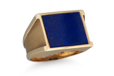 Lot 172 - A 1970'S LAPIS LAZULI RING, mounted in 14ct...