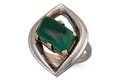 Lot 173 - A 1970'S VINTAGE MALACHITE SET RING, mounted...